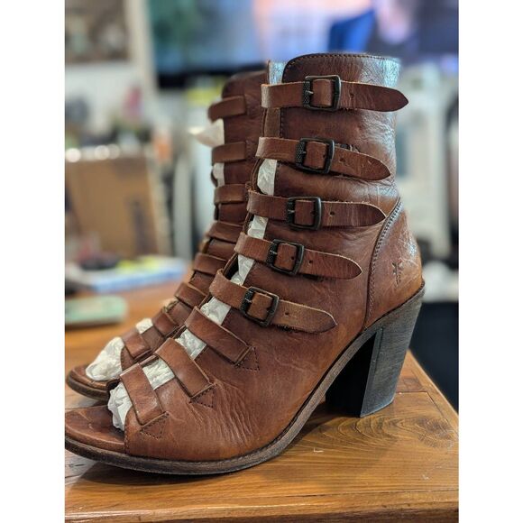 Frye Izzy Gladiator Leather Sandals Women’s 9.5 Brown Strappy Heel Boho - Picture 4 of 10